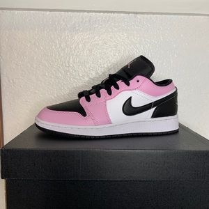 Jordan 1 Low Arctic Pink